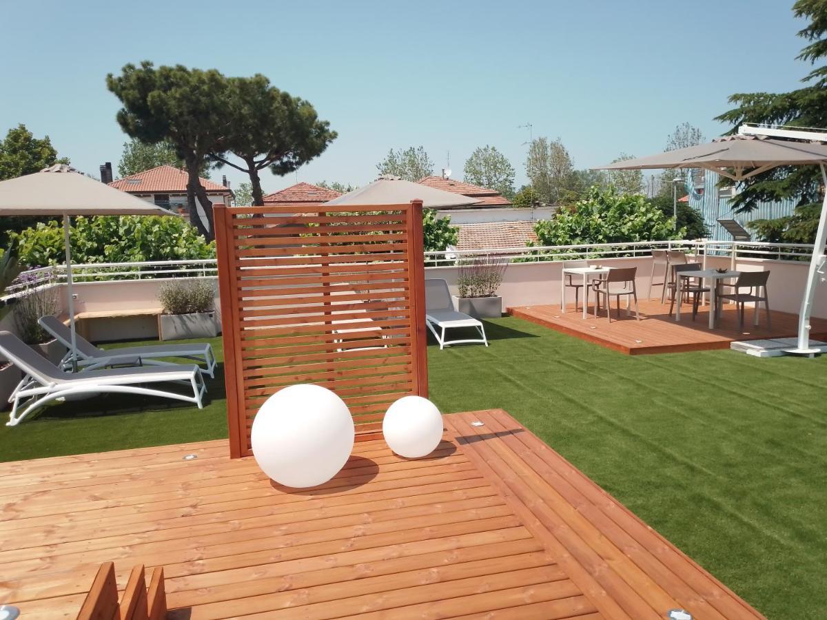 Villa Elia Suite Room Bellaria-Igea Marina Exterior photo